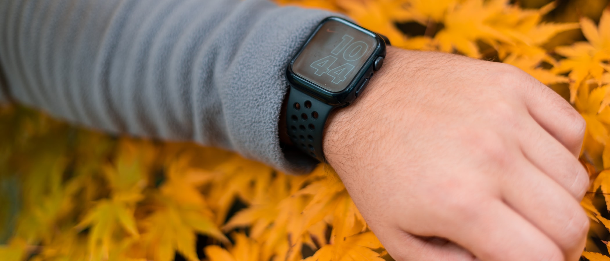 Apple Watch Series 10 Review (2025): The Upgrade You’ll Notice Daily (If You Use It Right)