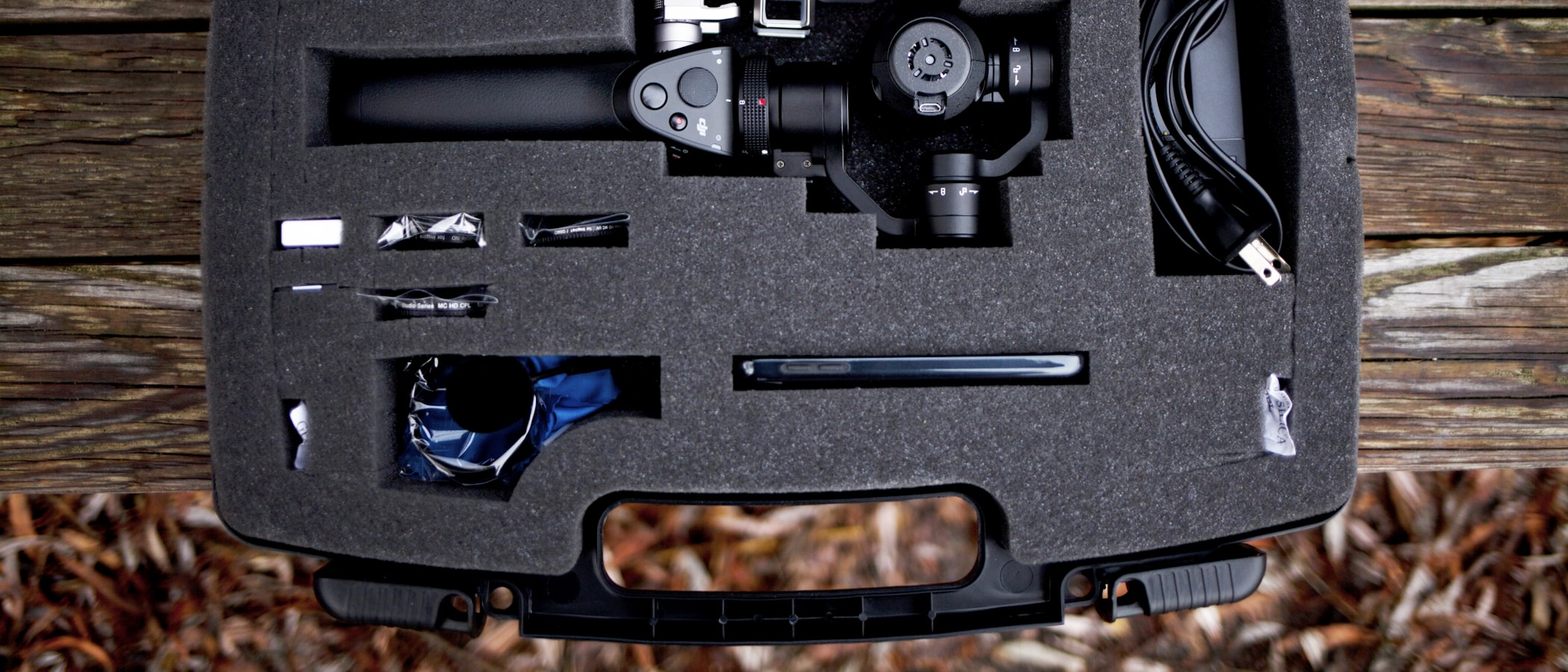 DJI Osmo Pocket 3 Review (2025): The Tiny Camera That Makes You Look Like You Know What You’re Doing