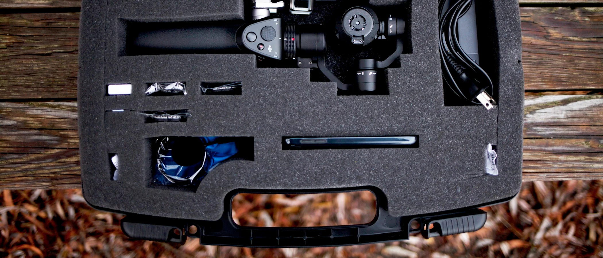 DJI Osmo Pocket 3 Review (2025): The Tiny Camera That Makes You Look Like You Know What You’re Doing